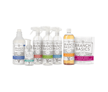 The Premium Starter Kit featuring refillable Plastic bottles, displayed against a transparent background.